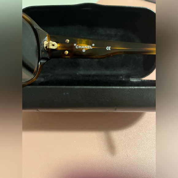 SOLD!!! Chanel Vintage Sunglasses - Picture 2 of 7